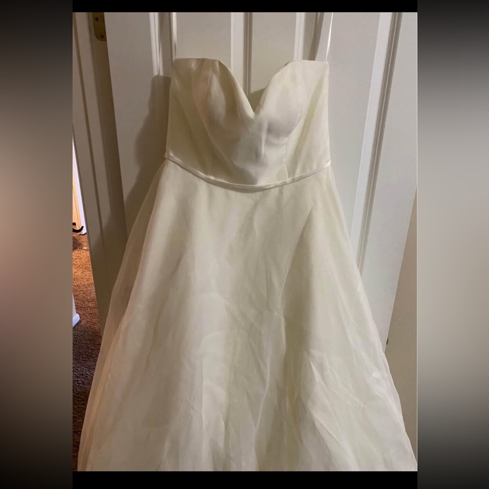 Robert Bullock Wedding Dress